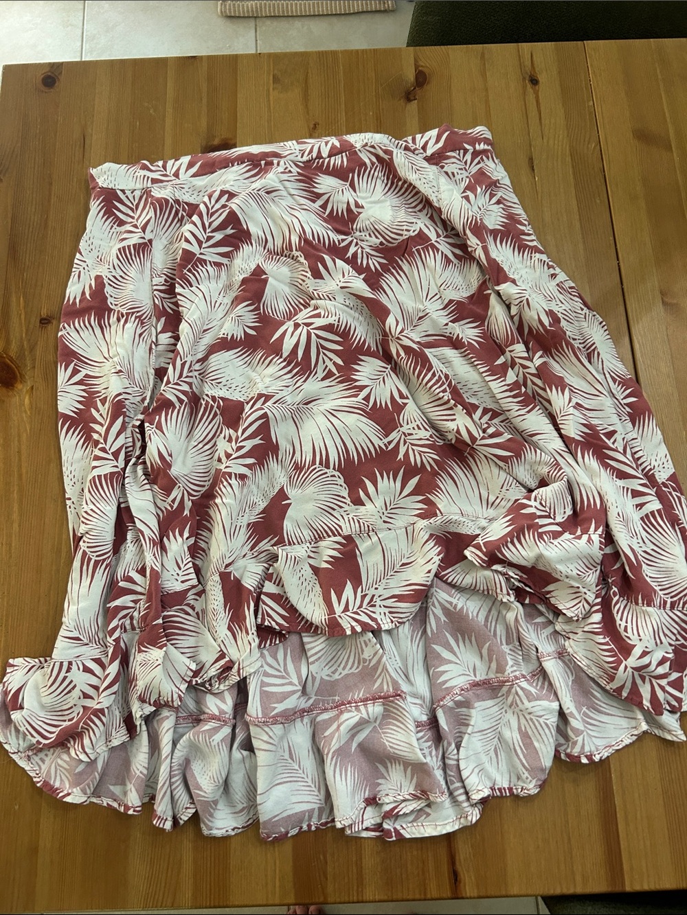 torrid Dusty Rose & White Tropical Leaf Circle Skirt